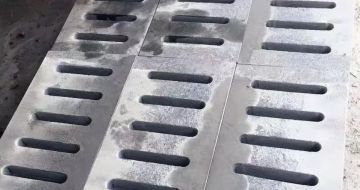 阜新 芝麻灰石材沟盖板