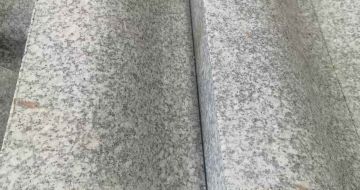 阜新芙蓉白S型拉丝面路沿石
