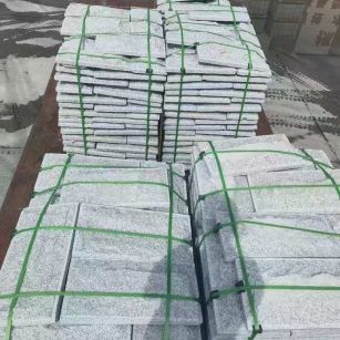 阜新 芝麻白蘑菇石装车出货