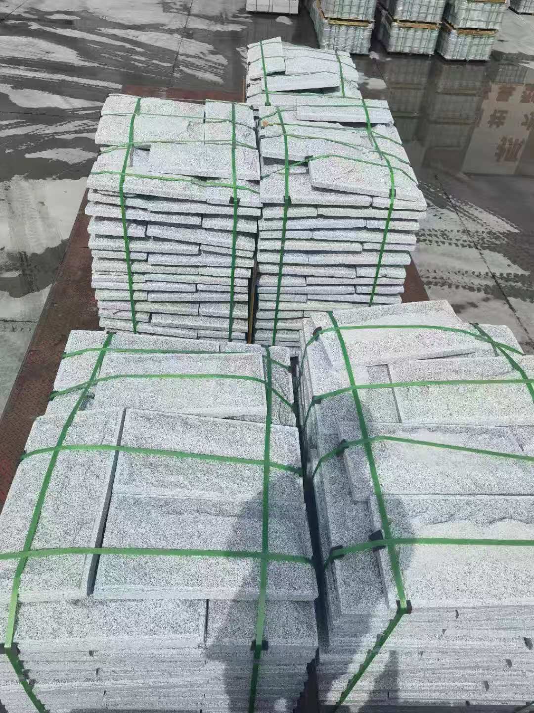 阜新 芝麻白蘑菇石装车出货