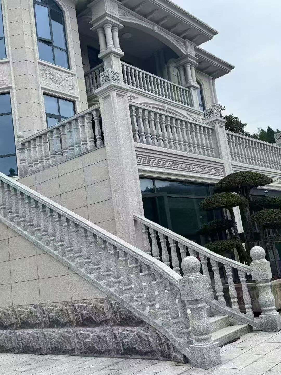 阜新 芝麻白别墅，栏杆