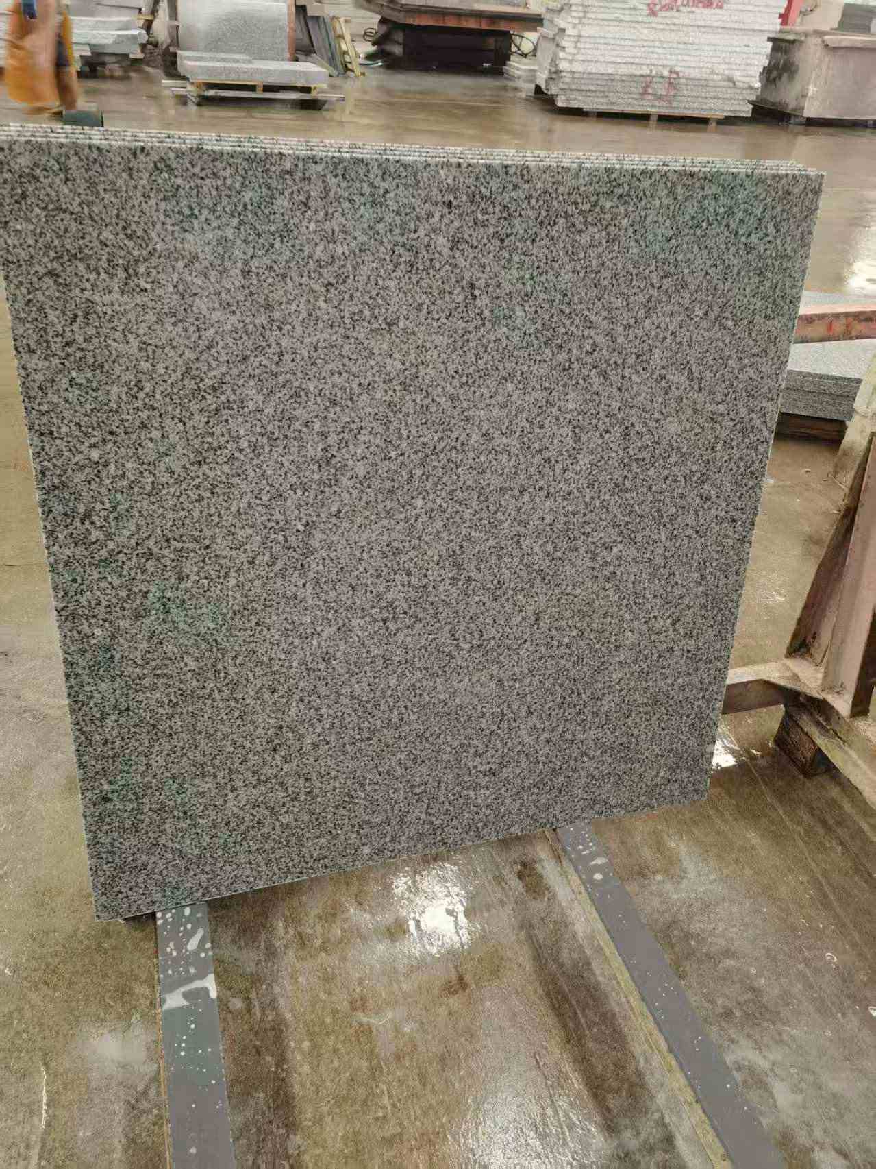 阜新 芝麻白光面900*900，高地铁标准