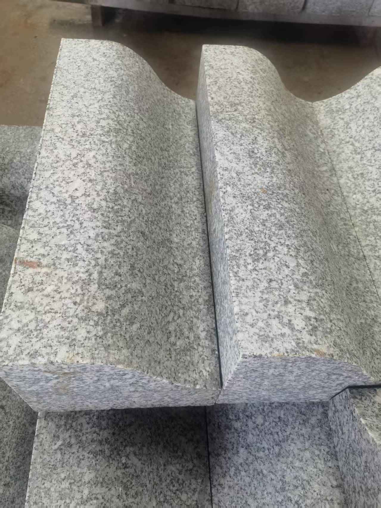 阜新芙蓉白S型拉丝面路沿石