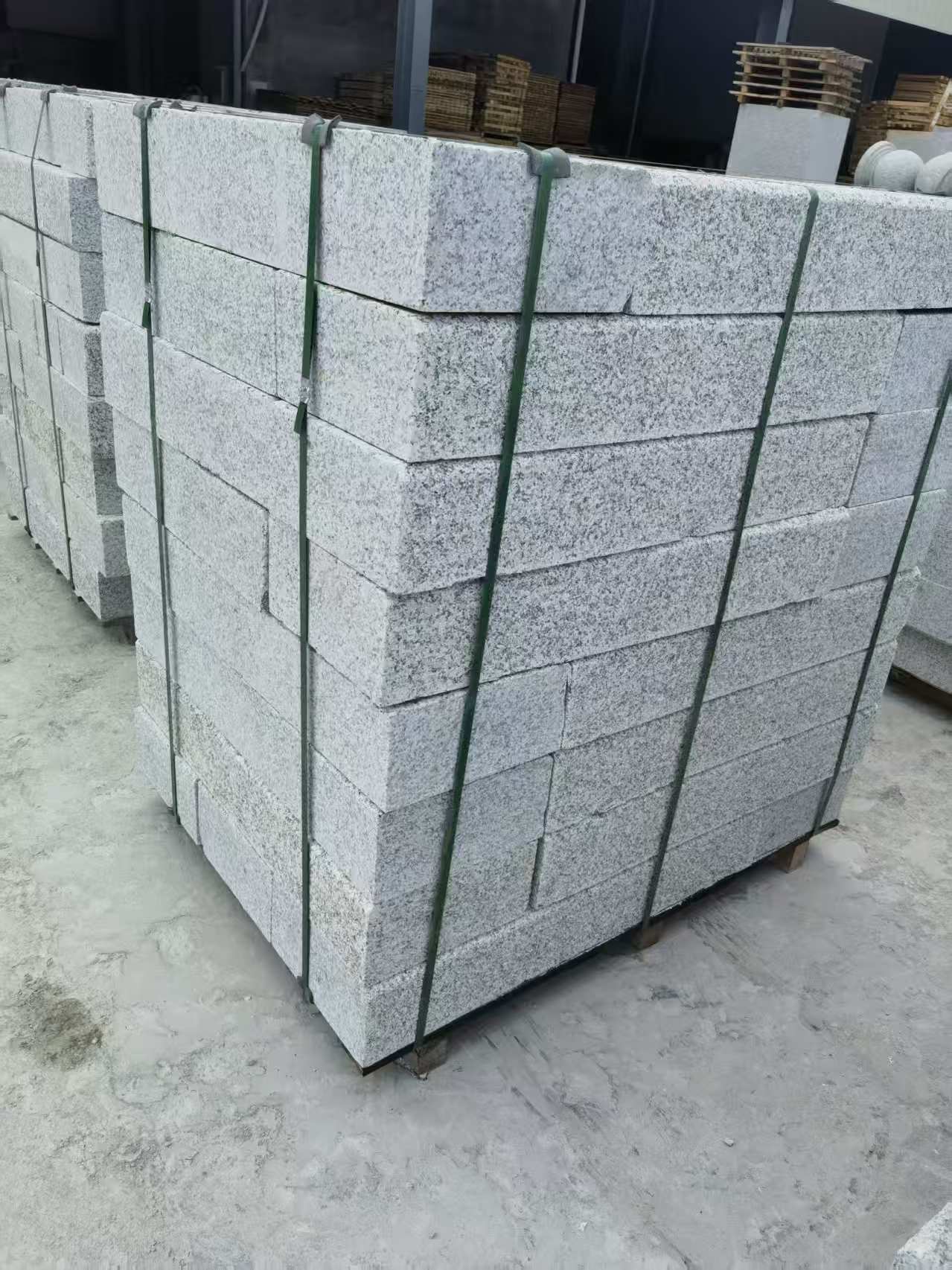 阜新 芙蓉白火烧两面路沿石